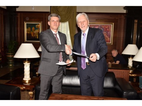 Ректорът на Стопанска академия „Д. А. Ценов“ подписа договор за сътрудничество с Европейския център за мир и развитие Белград